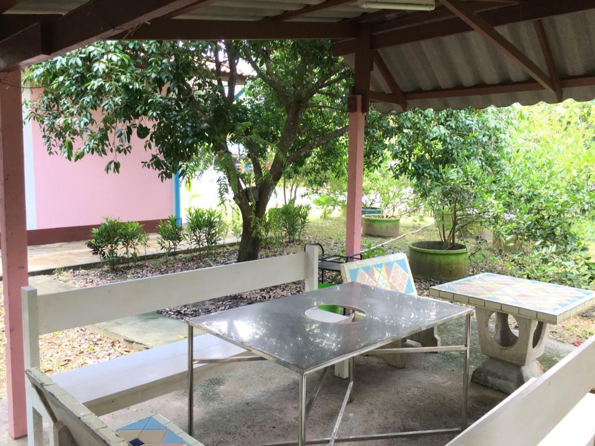Hotel Baan Suan Kru Kob Ban Ko Maphang Exteriér fotografie